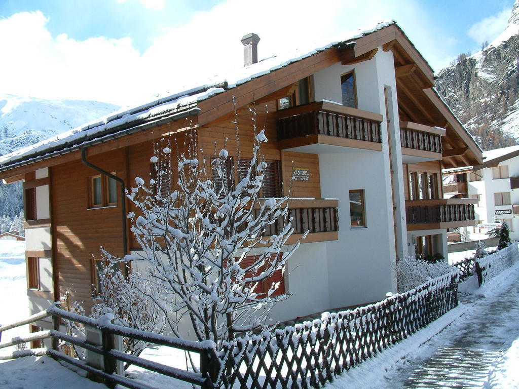 Apartmán Haus Pan Zermatt Pokoj fotografie